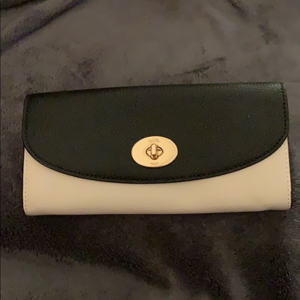 Coach Wallet.